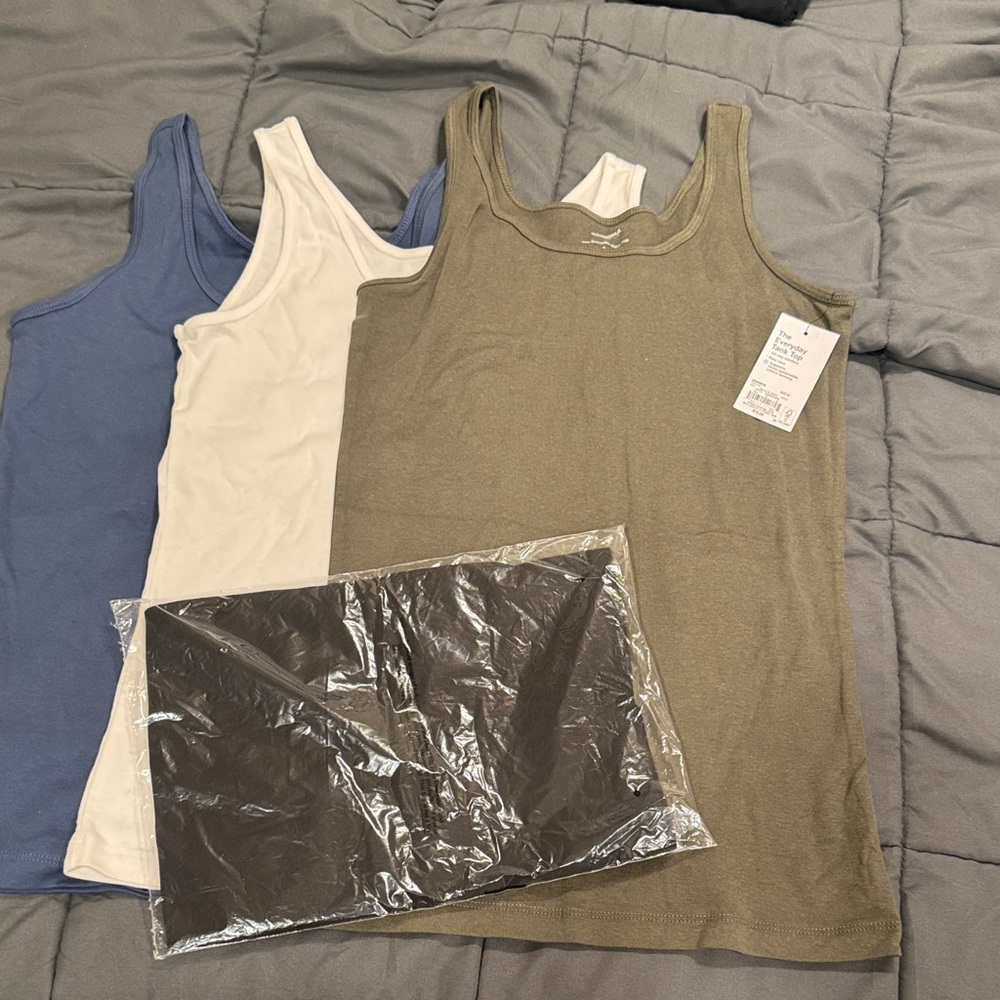 Sonoma everyday tank top size medium